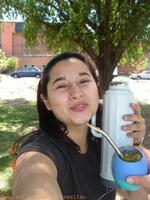 en Carlos Paz tomando un mate (Publicada por Inesitax)